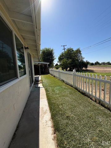 5616 Sundale Avenue, Bakersfield, CA 93309