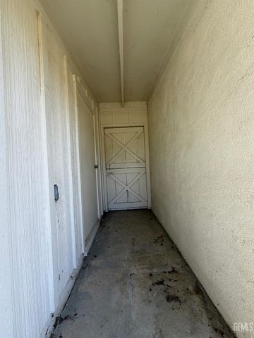 5616 Sundale Avenue, Bakersfield, CA 93309