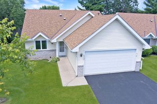 6504 20th Street N, Oakdale, MN 55128