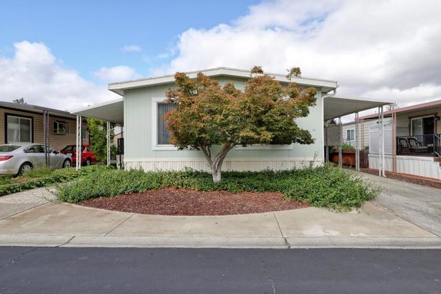 56 Creekside Drive, Morgan Hill, CA 95037