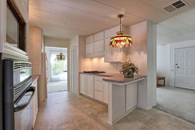 56 Creekside Drive, Morgan Hill, CA 95037