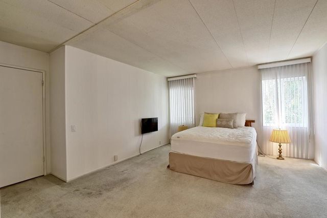 56 Creekside Drive, Morgan Hill, CA 95037