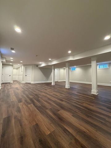 230A Gulf St, Shrewsbury, MA 01545