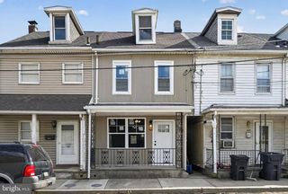 1122 BUTTONWOOD ST, Lebanon, PA 17046