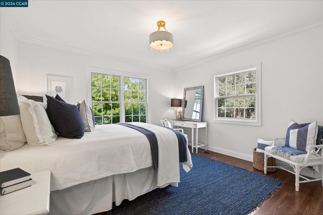 21 Camino Del Diablo, Orinda, CA 94563
