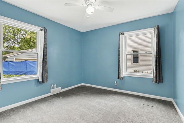 1231 Bronx Avenue, Kalamazoo, MI 49048