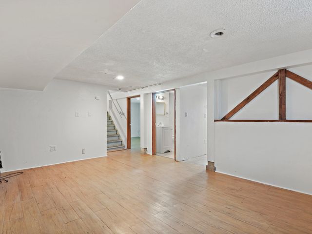 2711 N Ash St, Spokane, WA 99205