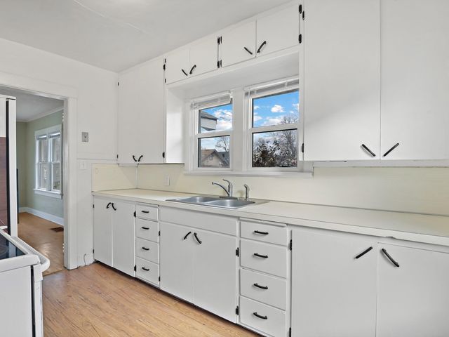 2711 N Ash St, Spokane, WA 99205