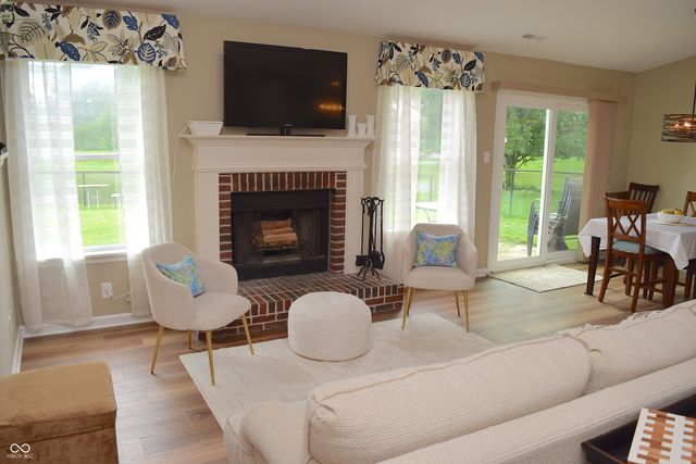 1727 Brookview Drive, Brownsburg, IN 46112