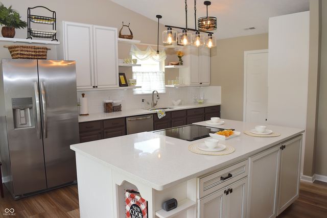 1727 Brookview Drive, Brownsburg, IN 46112