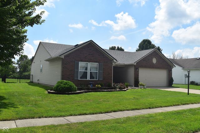 1727 Brookview Drive, Brownsburg, IN 46112