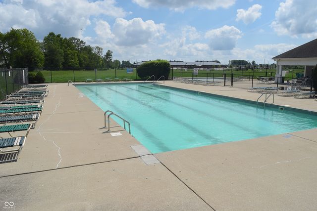 1727 Brookview Drive, Brownsburg, IN 46112