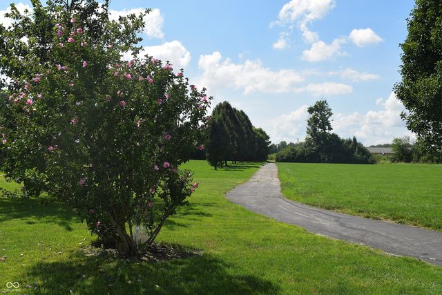 1727 Brookview Drive, Brownsburg, IN 46112