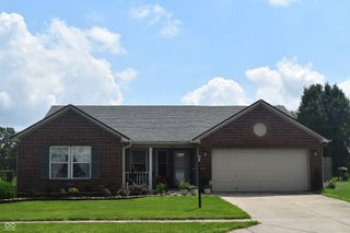 1727 Brookview Drive, Brownsburg, IN 46112