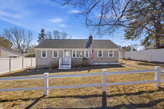 51 SUNSET Lane, West Dennis, MA 02670