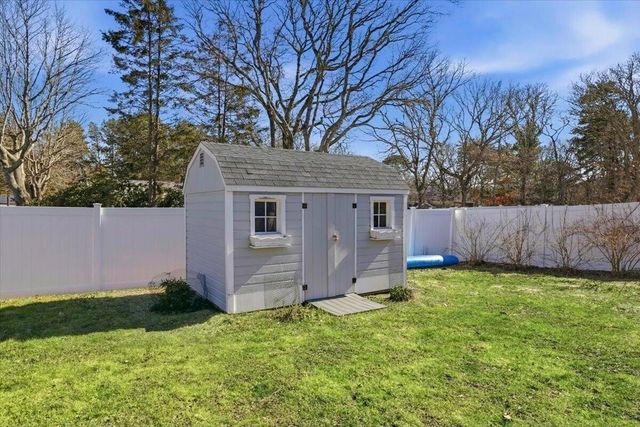 51 SUNSET Lane, West Dennis, MA 02670
