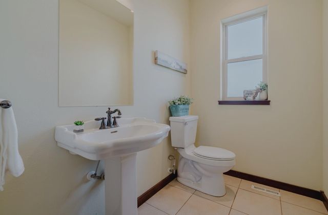 25451 Alfalfa Market Road NE, Bend, OR 97701