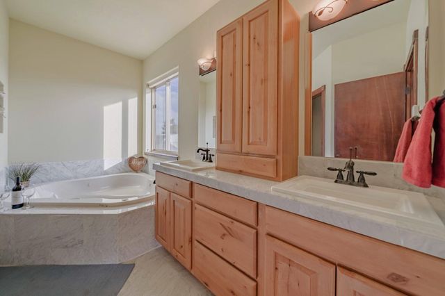 25451 Alfalfa Market Road NE, Bend, OR 97701