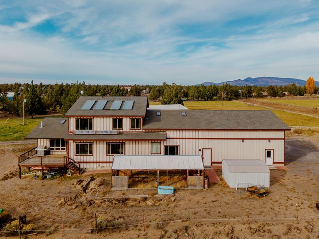25451 Alfalfa Market Road NE, Bend, OR 97701