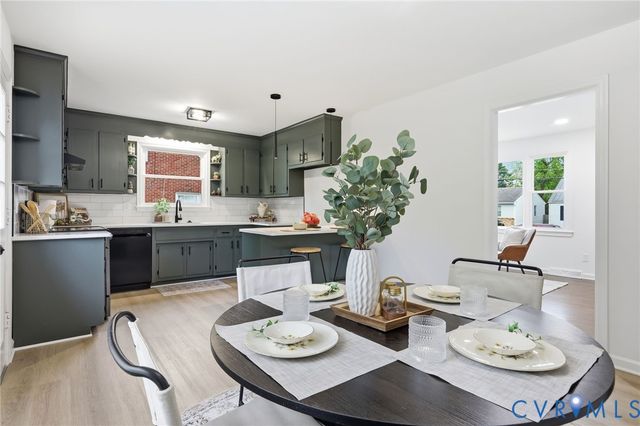 214 Lyons Ave, Colonial Heights, VA 23834