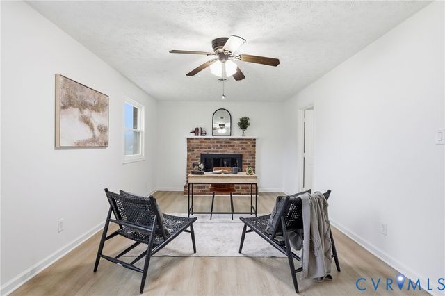 214 Lyons Ave, Colonial Heights, VA 23834