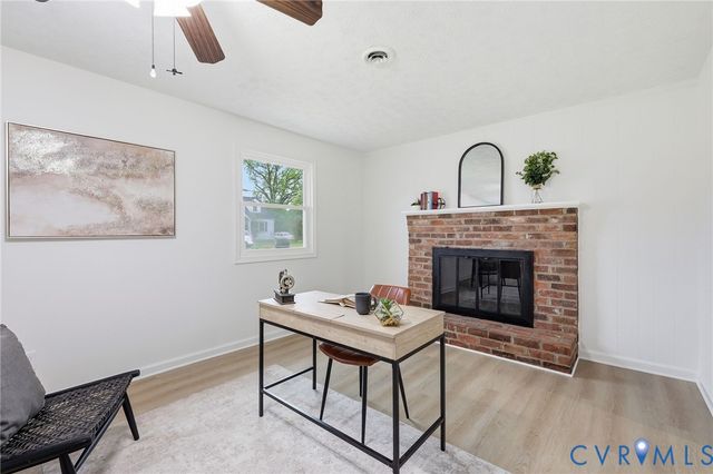 214 Lyons Ave, Colonial Heights, VA 23834