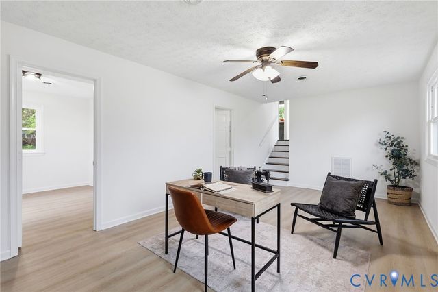 214 Lyons Ave, Colonial Heights, VA 23834
