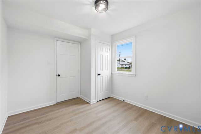 214 Lyons Ave, Colonial Heights, VA 23834