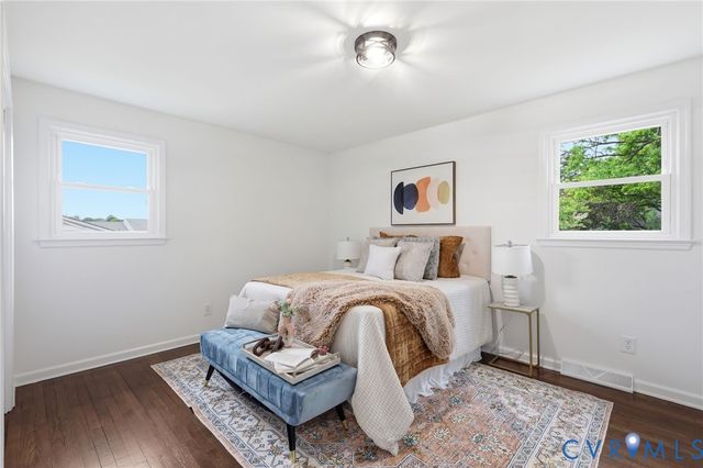 214 Lyons Ave, Colonial Heights, VA 23834