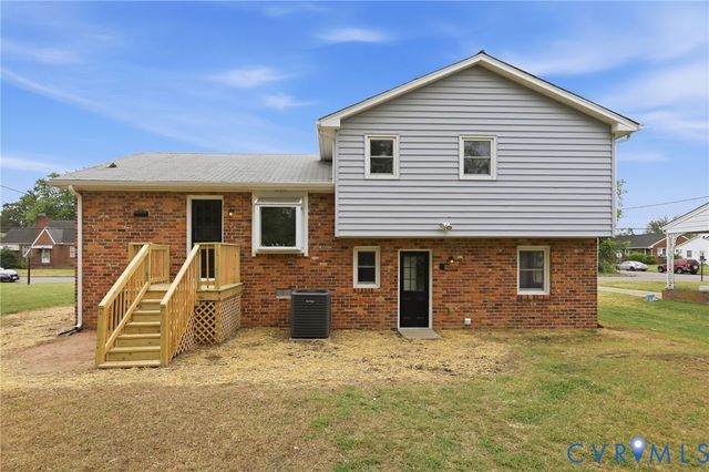 214 Lyons Ave, Colonial Heights, VA 23834