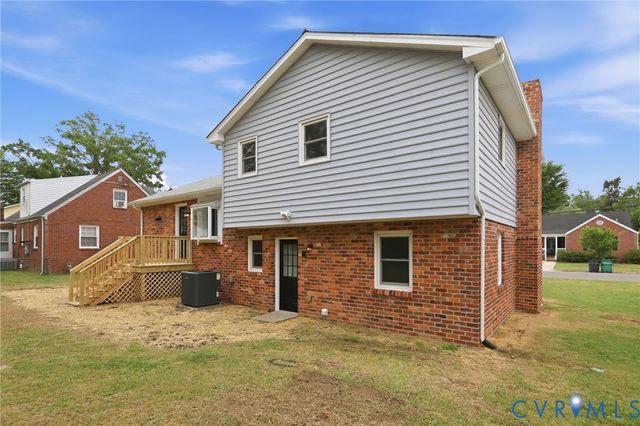 214 Lyons Ave, Colonial Heights, VA 23834