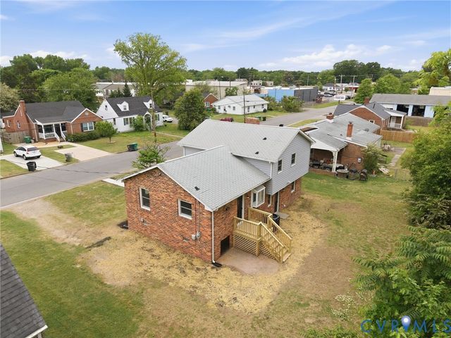 214 Lyons Ave, Colonial Heights, VA 23834