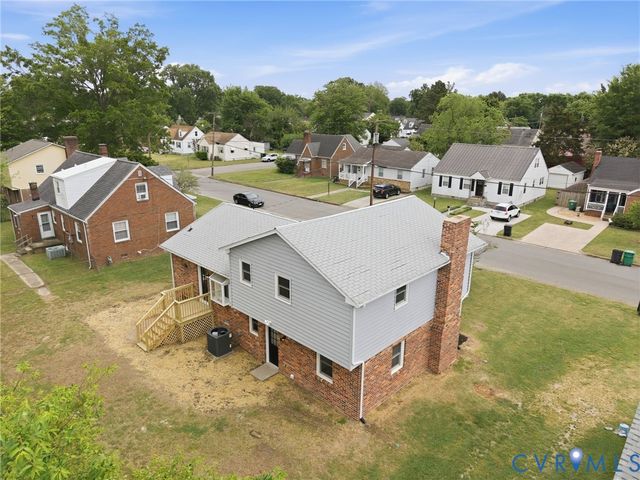 214 Lyons Ave, Colonial Heights, VA 23834