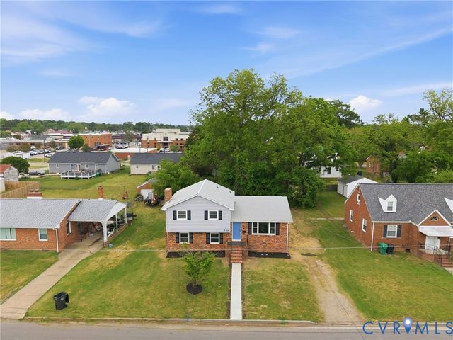 214 Lyons Ave, Colonial Heights, VA 23834