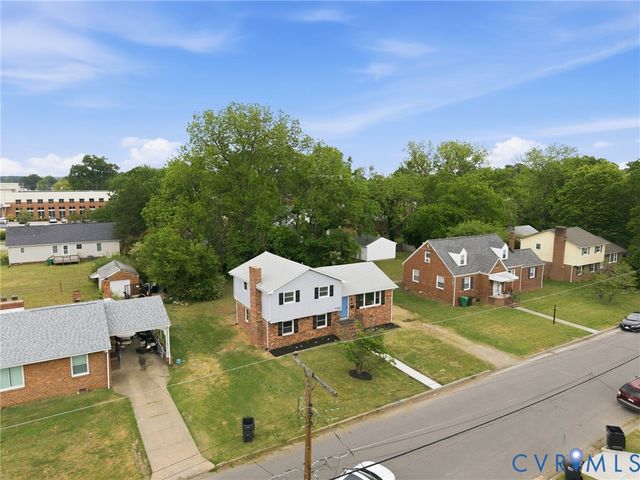 214 Lyons Ave, Colonial Heights, VA 23834