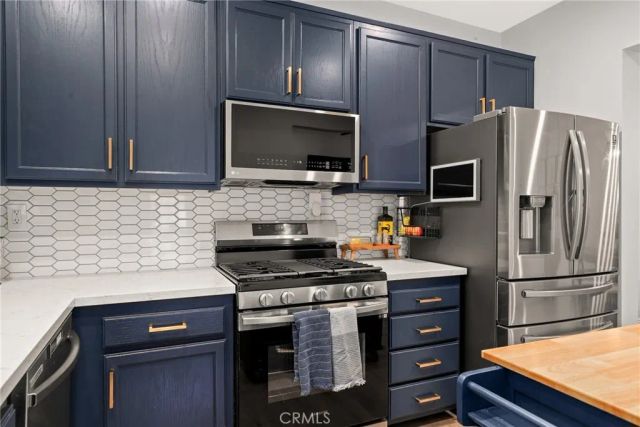 15122 Roxford Street 4, Sylmar, CA 91342