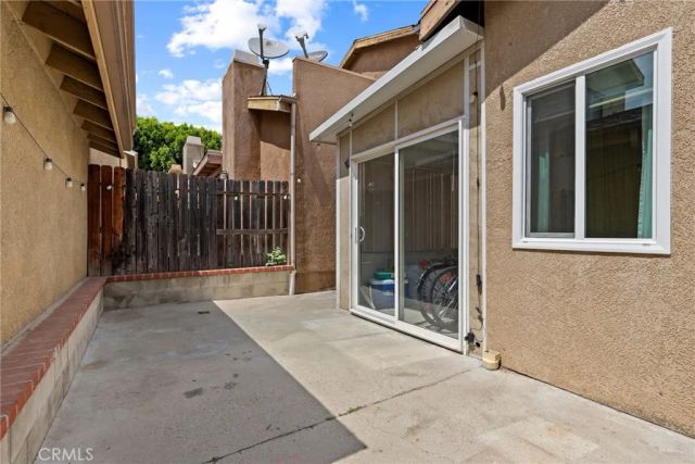 15122 Roxford Street 4, Sylmar, CA 91342