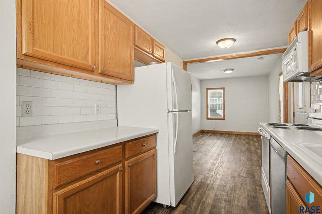 710 N Terrace Pl Place, Sioux Falls, SD 57104
