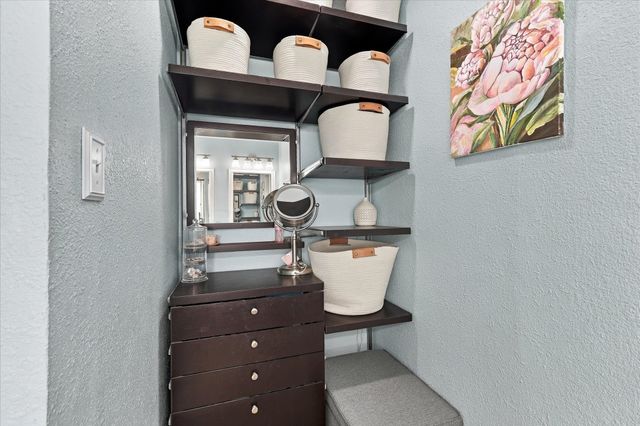 200 Ellicott Drive, Roanoke, TX 76262