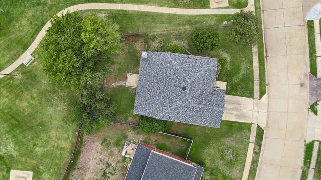 200 Ellicott Drive, Roanoke, TX 76262