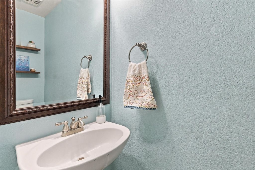 200 Ellicott Drive, Roanoke, TX 76262 — photo 5