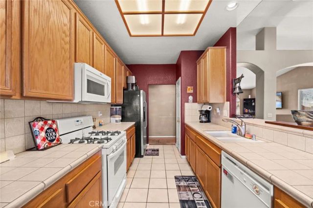 12403 San Dimas, Victorville, CA 92392