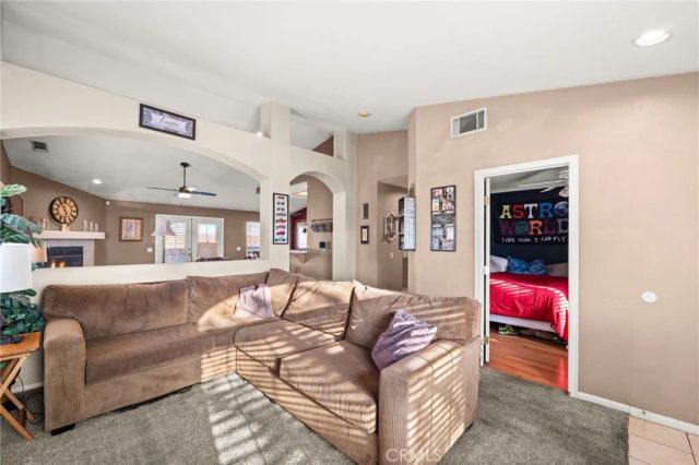 12403 San Dimas, Victorville, CA 92392