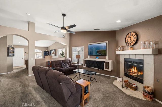 12403 San Dimas, Victorville, CA 92392