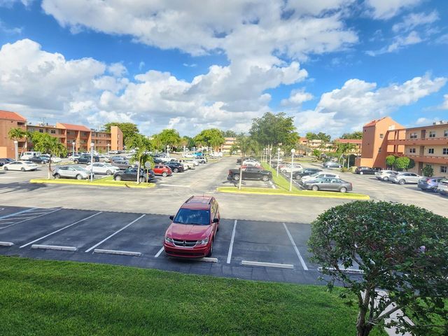 8842 W Mcnab Road 205, Tamarac, FL 33321
