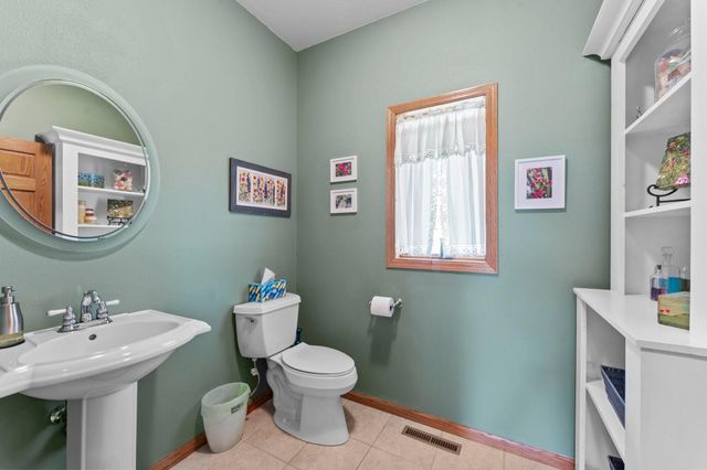 1413 27th Street NW, Austin, MN 55912