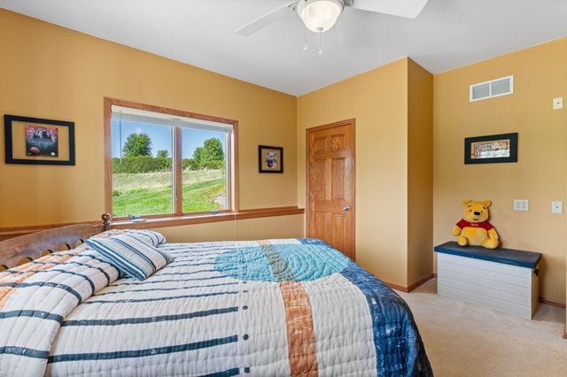 1413 27th Street NW, Austin, MN 55912