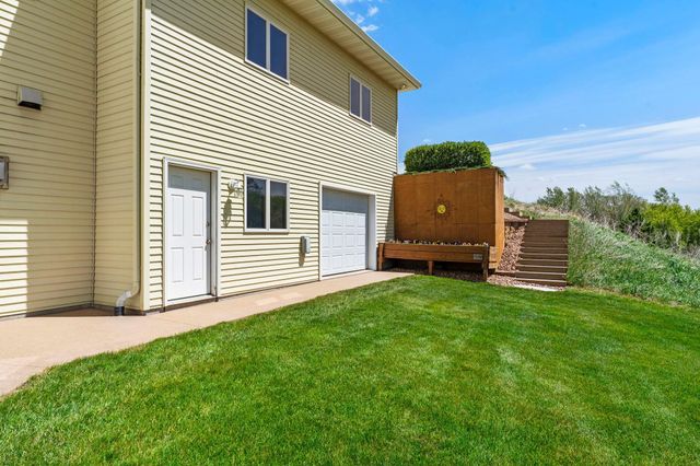 1413 27th Street NW, Austin, MN 55912
