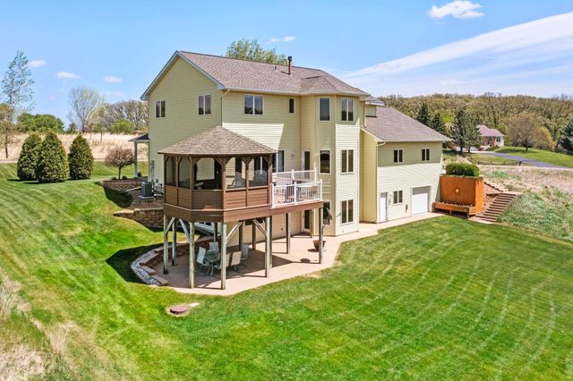 1413 27th Street NW, Austin, MN 55912