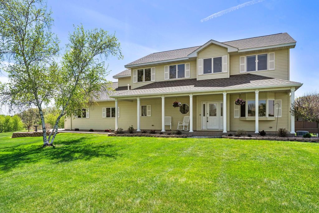 1413 27th Street NW, Austin, MN 55912